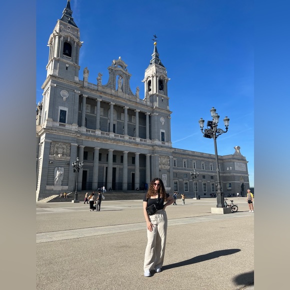 Meet your Posher, Leia - Picture 1 of 1